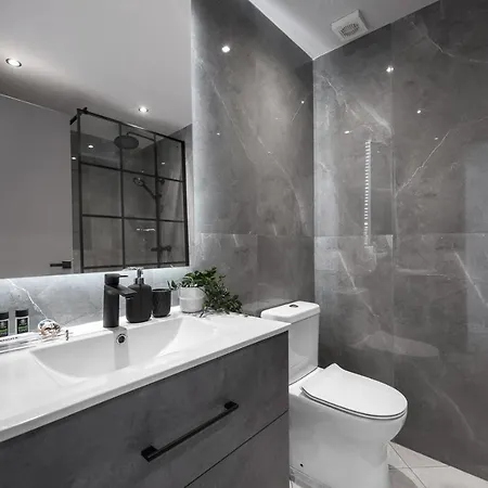 #luxlikehome Lux Locals 2 Apartment
